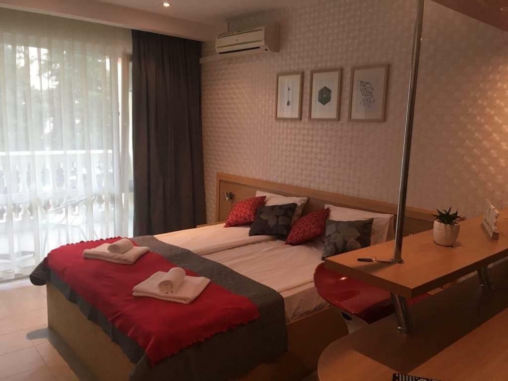 Miramar Palace -Apartament 211S Lejlighed Sunny Beach Eksteriør billede